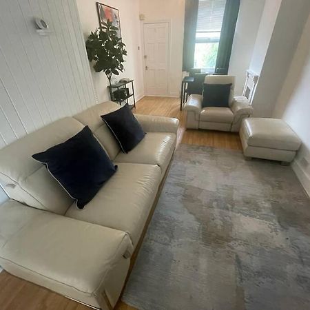 3 Bedroom House In Dartford Exterior foto